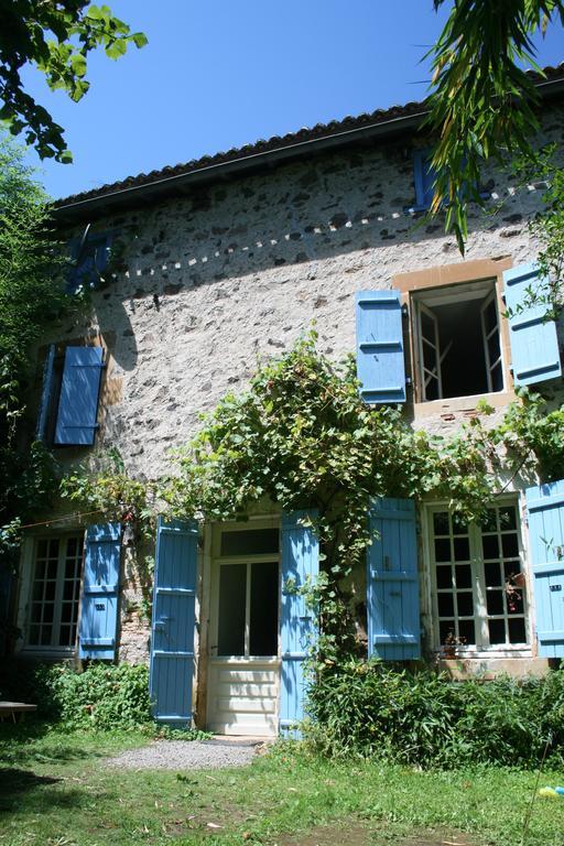 Saint-Germain-de-ConfolensLe Petit Mas D'Ile住宿加早餐旅馆 外观 照片